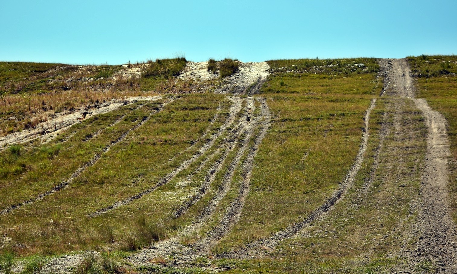 Ação de trilheiros/jipeiros causa problema ambiental na Serra da Canastra