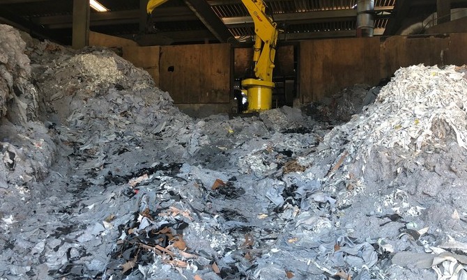 Fabricante de calçados faz parceria para transformar couro em adubo