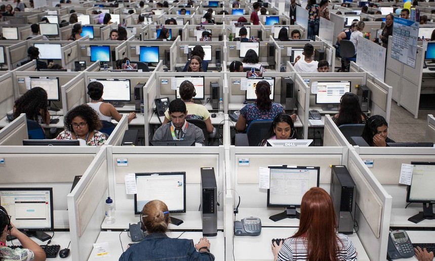 Telemarketing no fim se semana: Alesp aprova lei proibindo chamadas