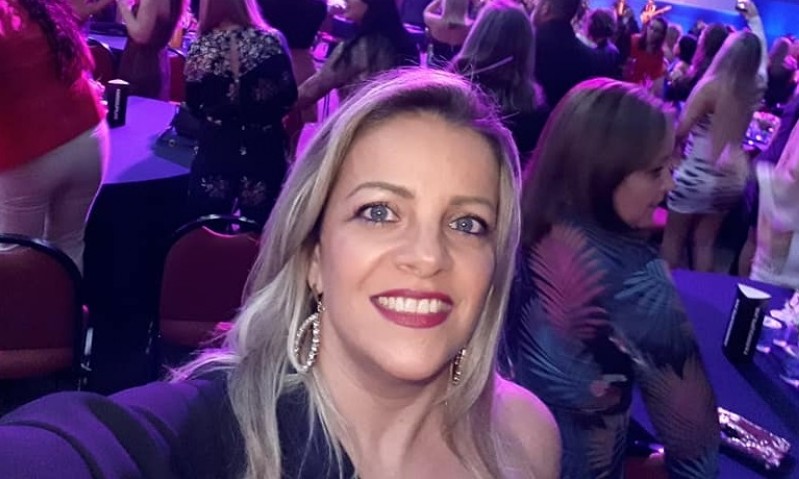 Polícia investiga morte de mulher que passou mal em procedimento de papada