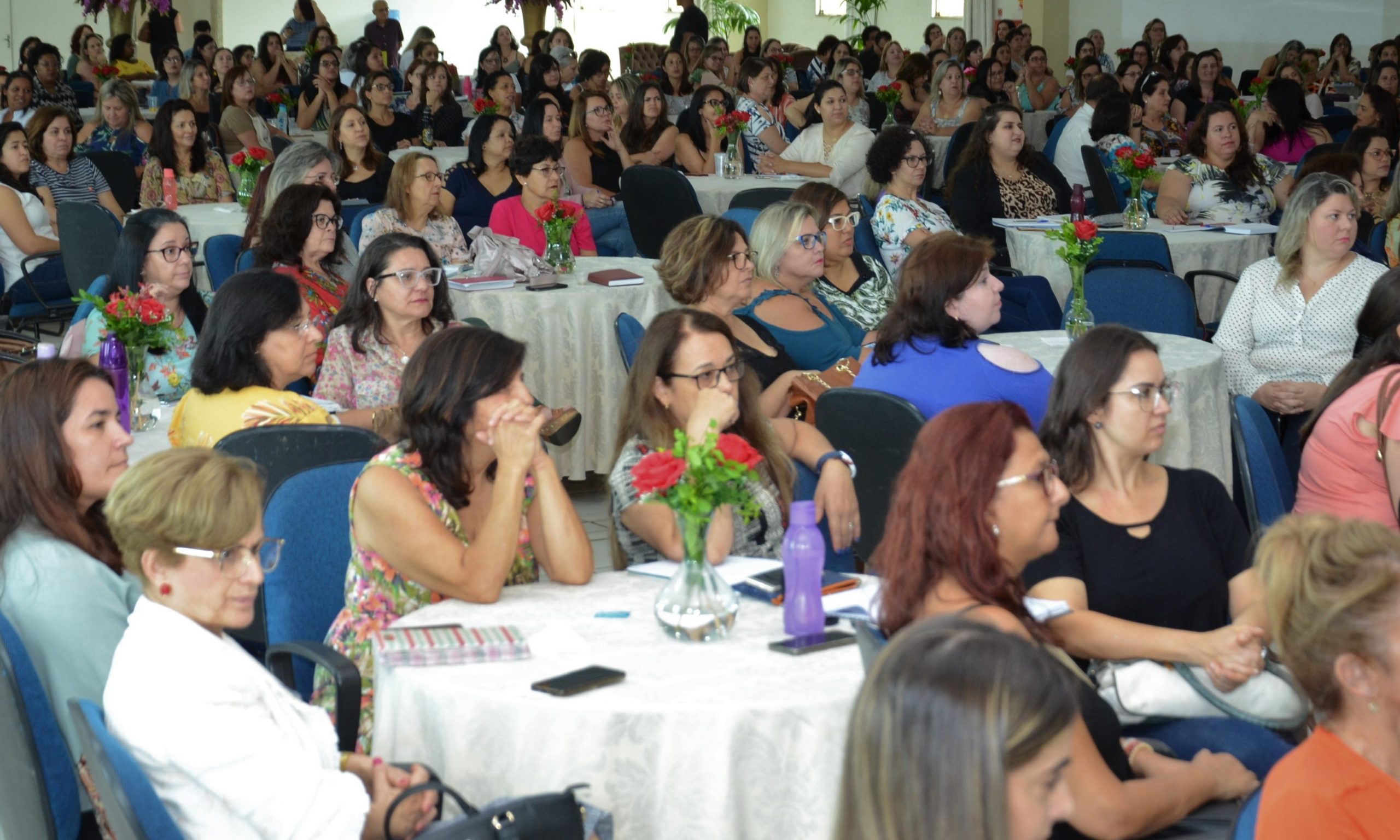 Seminário sobre autismo reúne no 1º dia mais de 500 pessoas em Franca