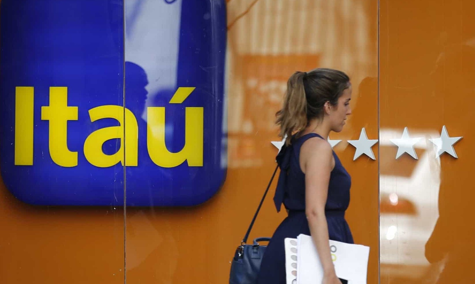 Lucro dos grandes bancos no trimestre cresce por causa do crédito no varejo