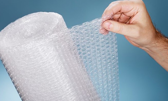 Dez usos inusitados do plástico-bolha que você não imaginava ser possível