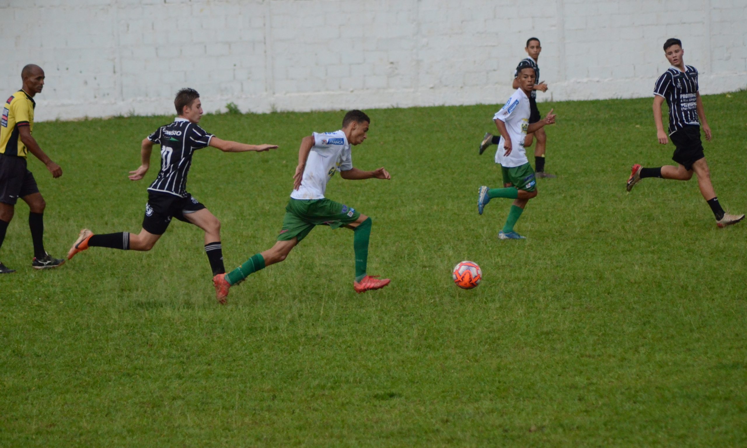 Francana com seus sub-15 e sub-16 fica com 2 empates na Copa Paulista de Garotos