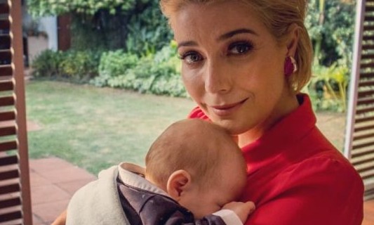Luiza Possi compartilha foto fofa do filho e se derrete de amor pelo Lucca