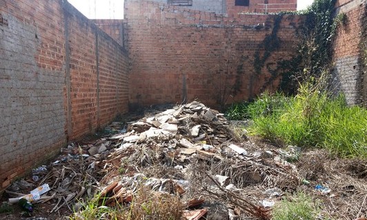 Proprietários de terrenos têm até 28 de novembro para realizar limpeza