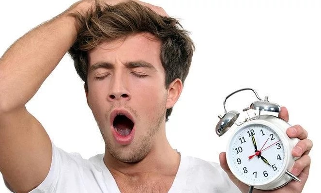 O que significa acordar às 5 da madrugada? Seu corpo tem as explicações