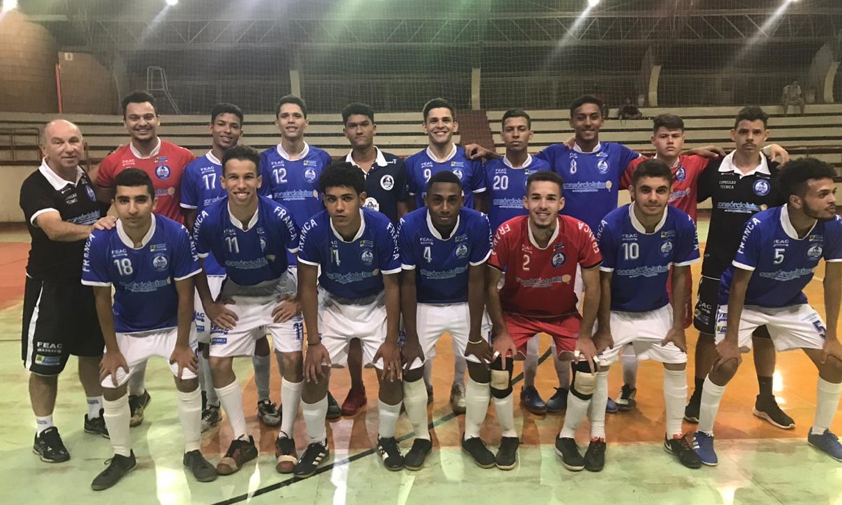 Futsal de Franca vence e garante participação nas semifinais