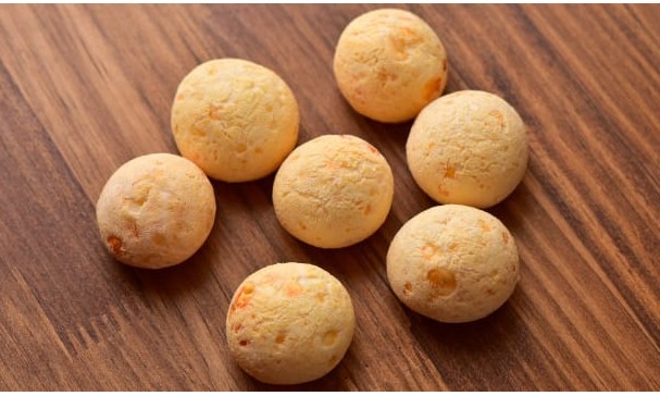 CNN americana elege pão de queijo como um dos 50 melhores pães do mundo