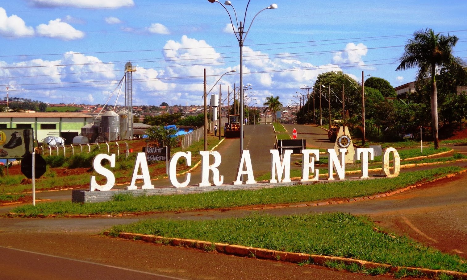 Concurso Público para 49 vagas tem edital retificado: 
Prefeitura de Sacramento
