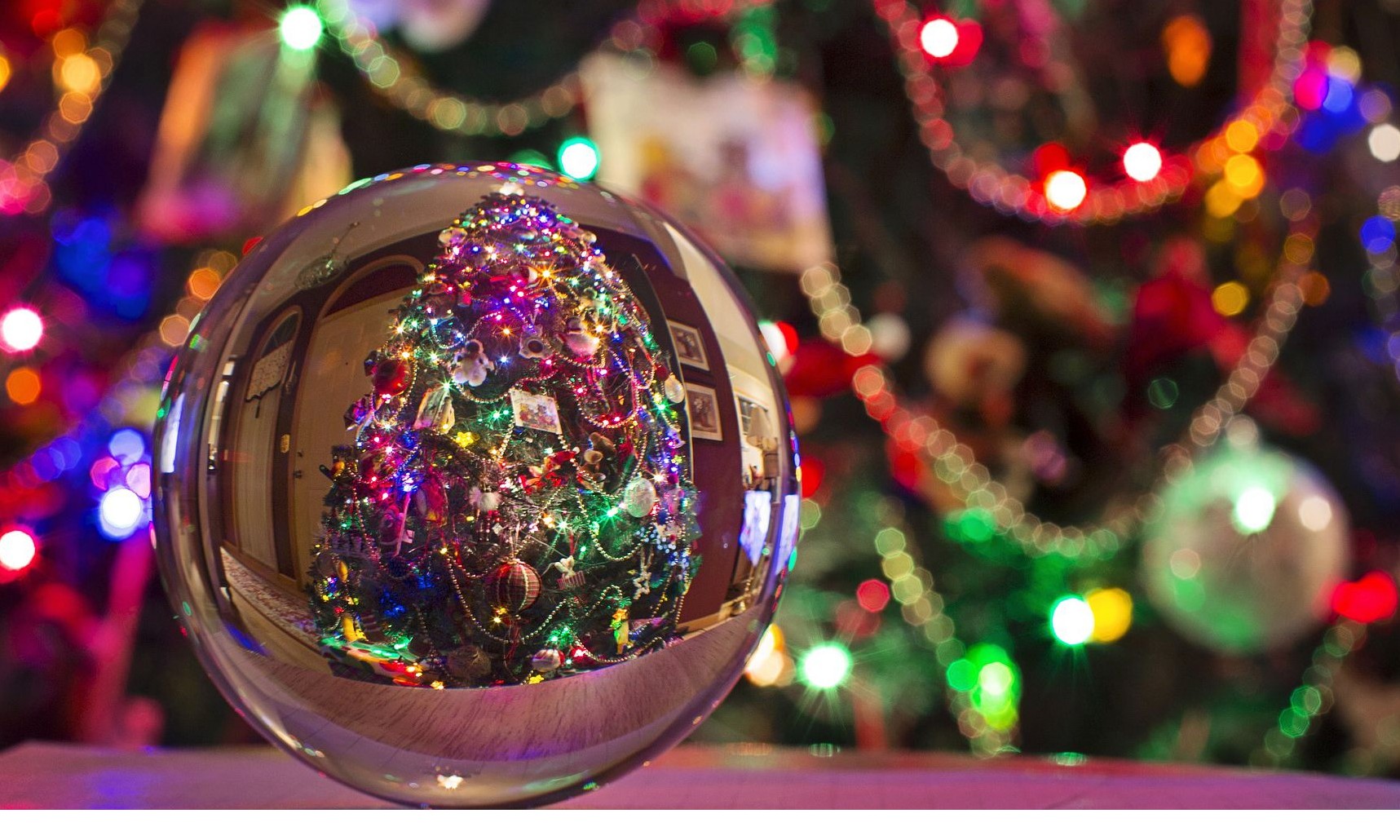 Quem coloca enfeites de Natal com antecedência é mais feliz, diz estudo