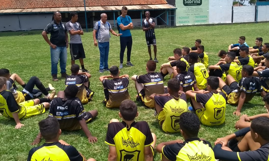 Cruzeiro escolhe 8 atletas em peneira feita no Internacional, em Franca