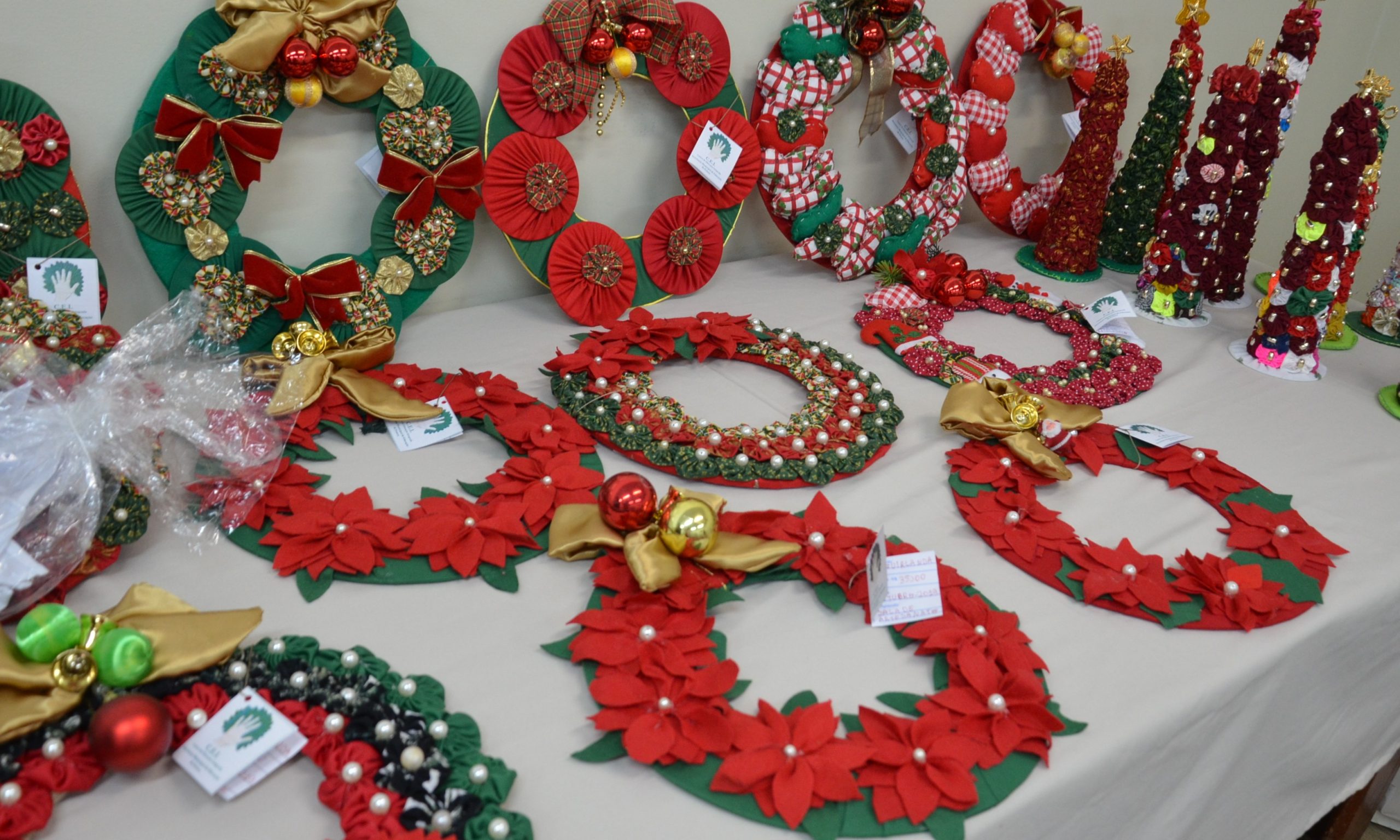 Bazar do CEI acontece neste sábado, 09, com peças de R$ 3 a R$ 40
