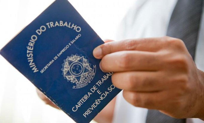 Brasil criou 70,8 mil vagas formais em outubro, 7º mês de geração de empregos