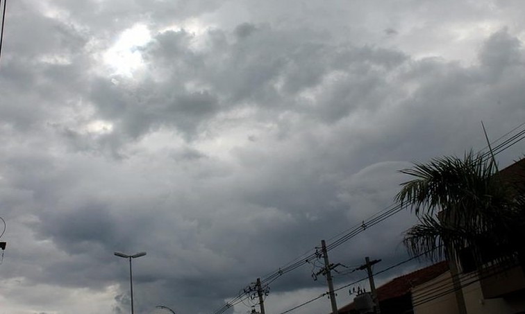 Céu fica nublado e dia terá chuva rápida nesta sexta-feira, 20, em Franca