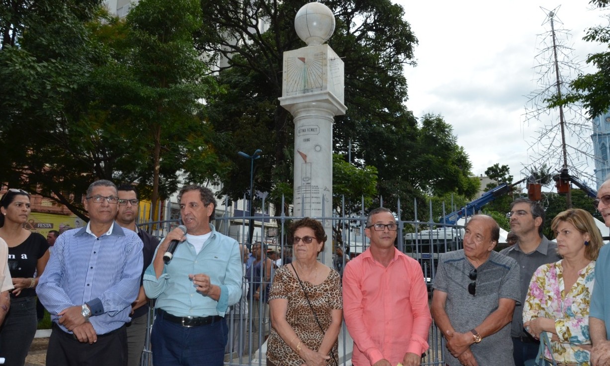 Prefeitura de Franca entrega com festa Relógio do Sol totalmente restaurado