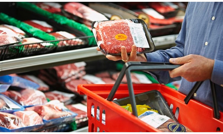 Aumento do preço das carnes faz gastos no varejo subir 3,24% em novembro