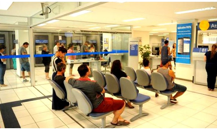 Bancos de Franca funcionam só até às 11h nesta terça-feira, 24, véspera de Natal