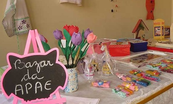 Bazar de Artesanatos da APAE Franca segue até às 16h30 desta quinta-feira, 12