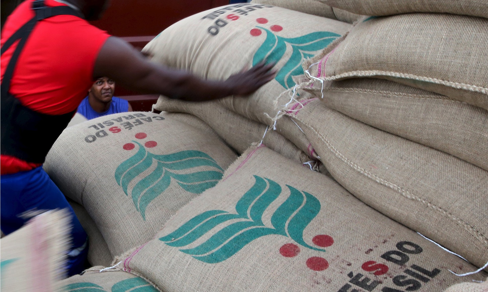 Cotações de café se mantêm baixas na maioria de 2019, mas sobem no fim do ano