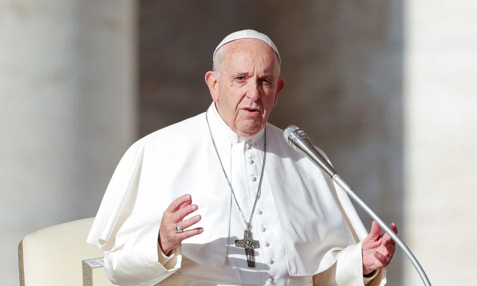 Papa revoga ‘segredo pontifício’ em casos de pedofilia na Igreja