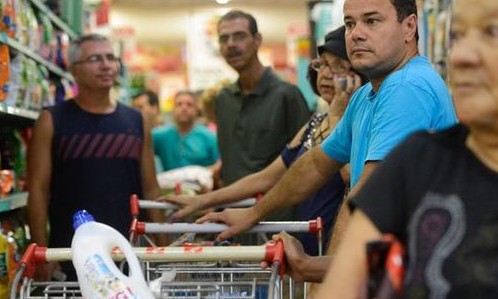 PIB volta a acelerar e cresce 0,6% no 3º trimestre; indústria e consumo puxam
