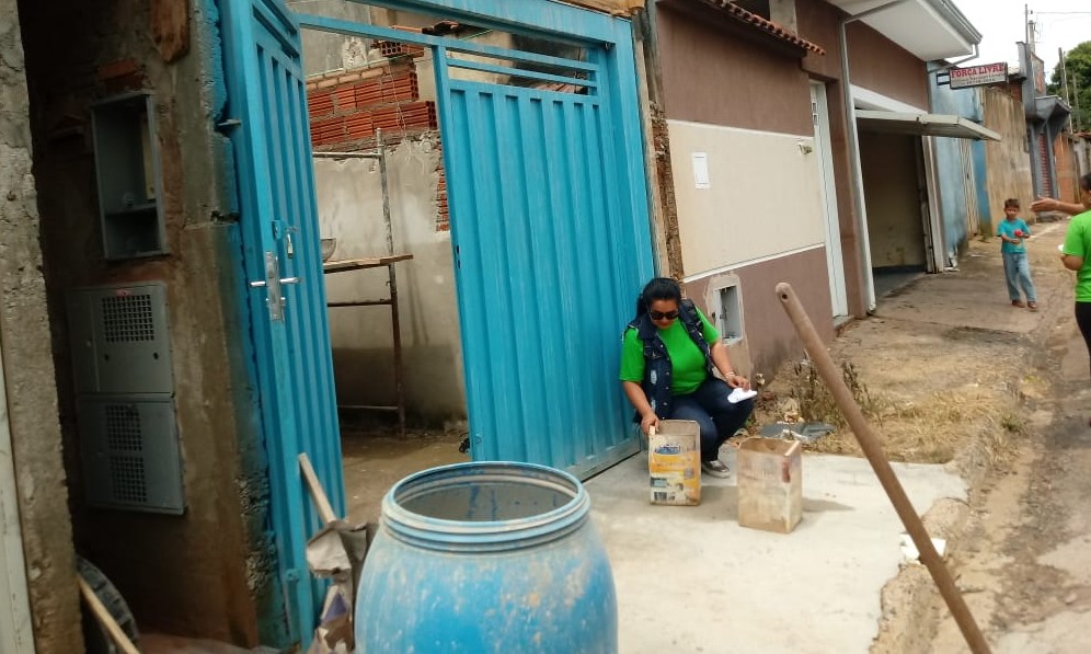 Ação contra a dengue neste sábado,14, mobiliza agentes e caminhões
