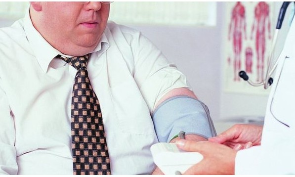 Jejum intermitente pode melhorar a vida de quem problemas cardíacos