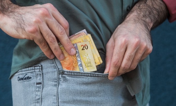 Como começar o ano novo no azul? Confira sete dicas úteis e imperdíveis!