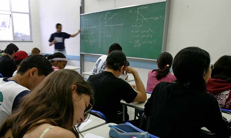 MEC vai liberar R$ 125 milhões em recursos extras para universidades este ano
