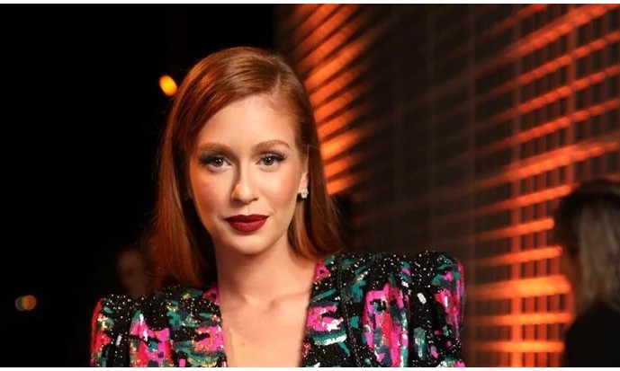 Marina Ruy Barbosa surge deslumbrante na pele de Eliza em Bom Sucesso