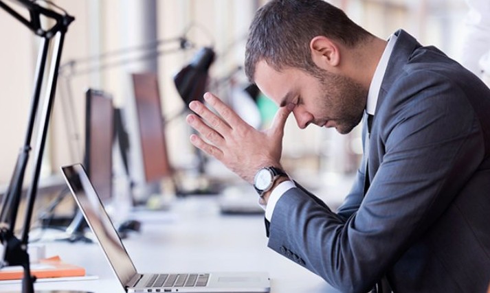 Infeliz no trabalho? Saiba como não trocar ‘seis por meia dúzia’