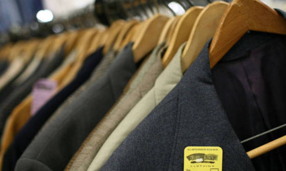 Pesquisa mostra que roupas e calçados são os presentes mais comprados neste Natal
