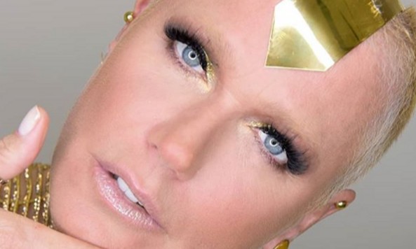 Xuxa Meneghel viraliza na web após amamentar ouriço e soltar animais