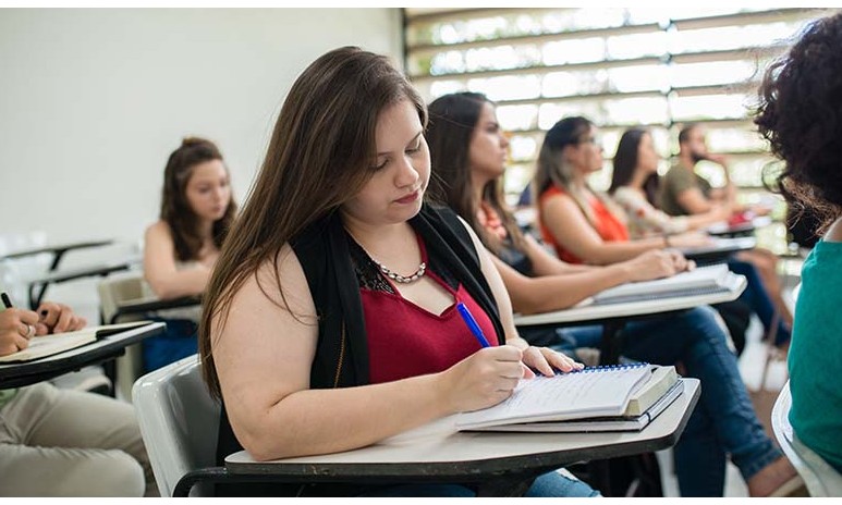 Alunos de mestrado e doutorado agora poderão estagiar no governo federal