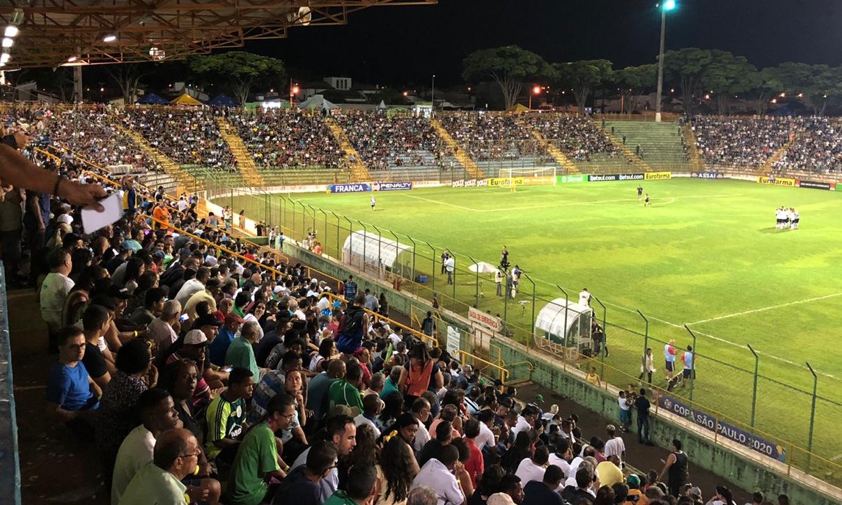 Copinha pode ter público recorde em jogos decisivos na quinta, 09, em Franca