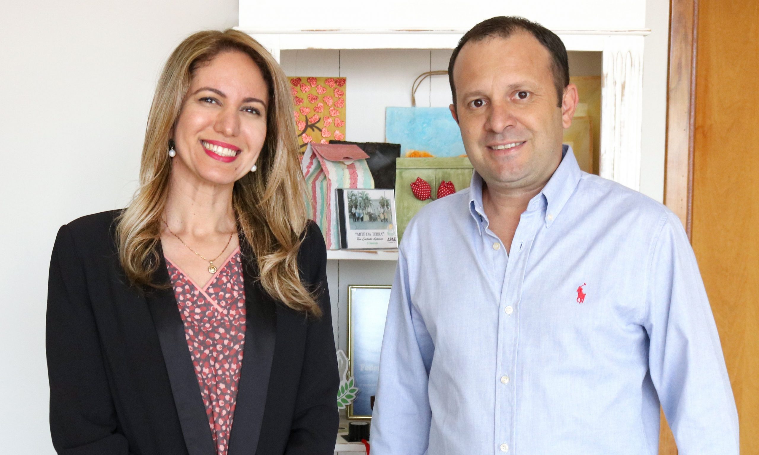 FEAPAES-SP fecha parceria com empresa que faz rastreamento veicular