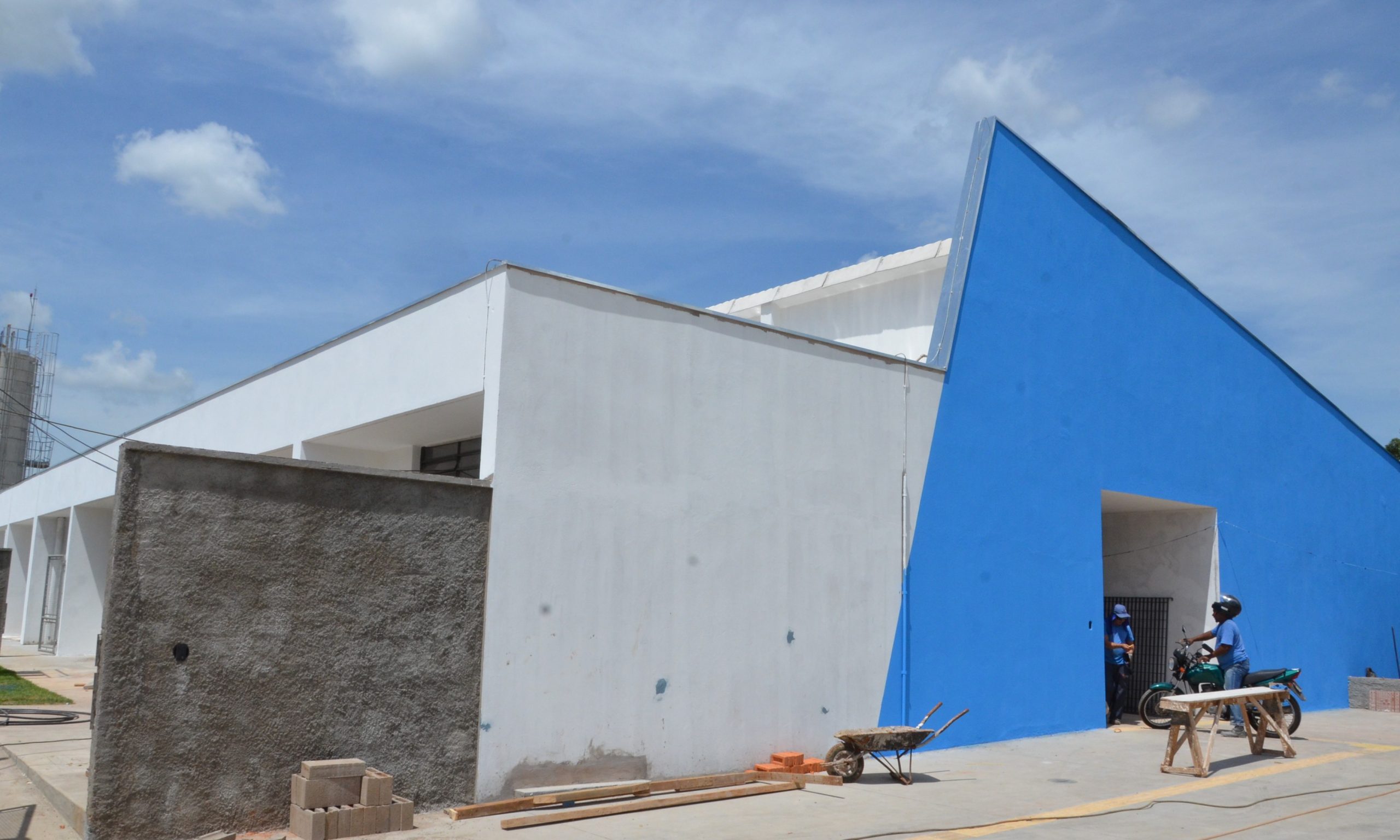 Construção da creche do bairro Jardim Esmeralda chega à sua fase final