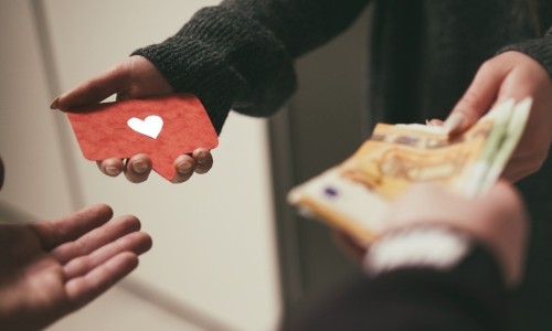 Influencers brasileiros estão entre os que mais compram likes nas redes no mundo