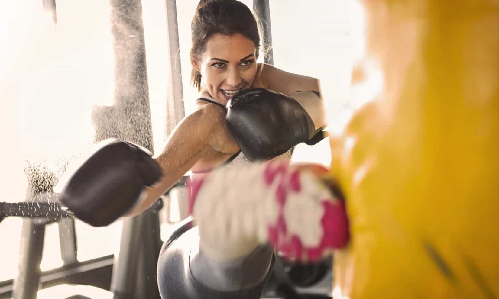 Queime 900 calorias em apenas 1 hora praticando um destes exercícios