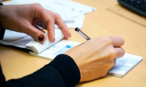 Como diminuir o limite do cheque especial ou cancelar a taxa do serviço