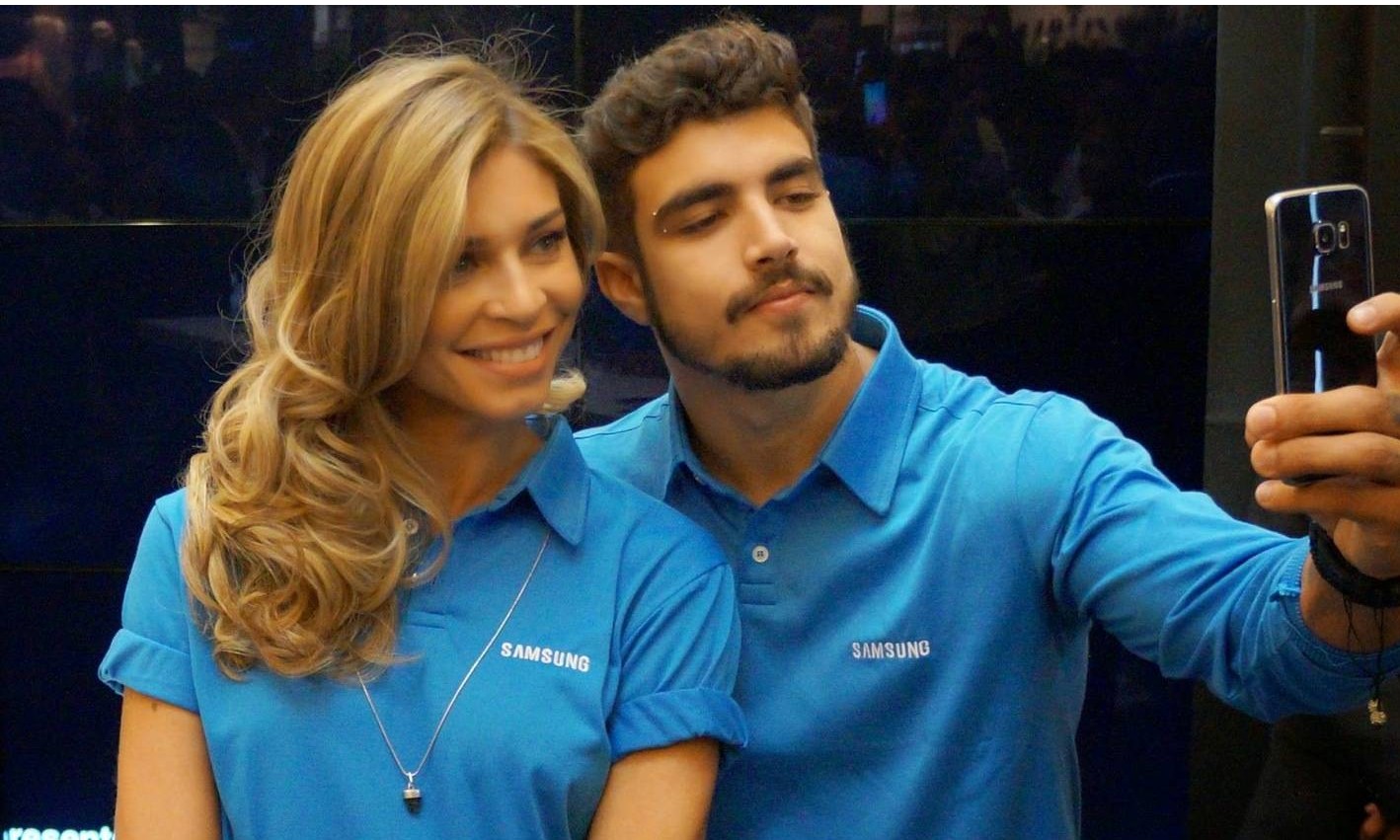 O amor é lindo: Grazi Massafera e Caio Castro viajam à África do Sul