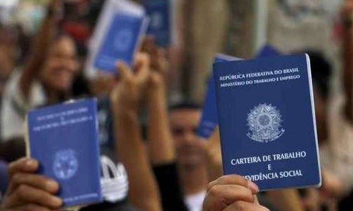 IBGE: desemprego cai para 11% e atinge 11,6 milhões de pessoas no Brasil