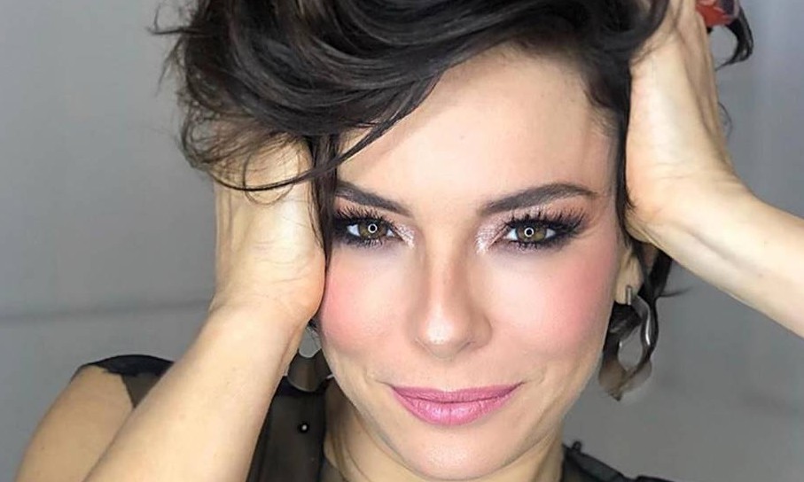 Regiane Alves viaja para litoral de Alagoas ao lado do seu novo namorado