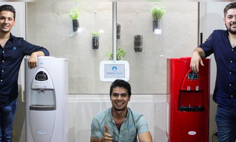 Jovens engenheiros criam máquina que transforma ar em água potável