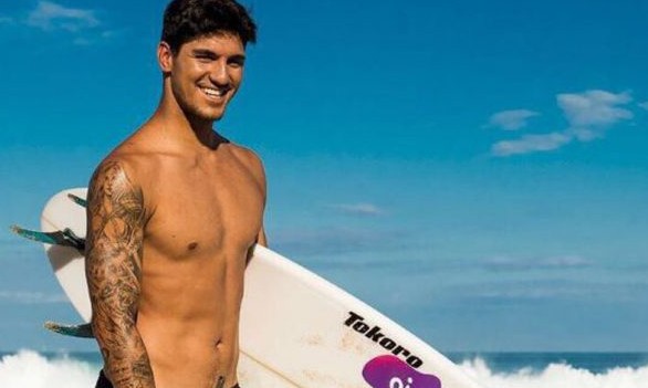 Gabriel Medina se irrita com fãs e toma atitude, dando show de estrelismo