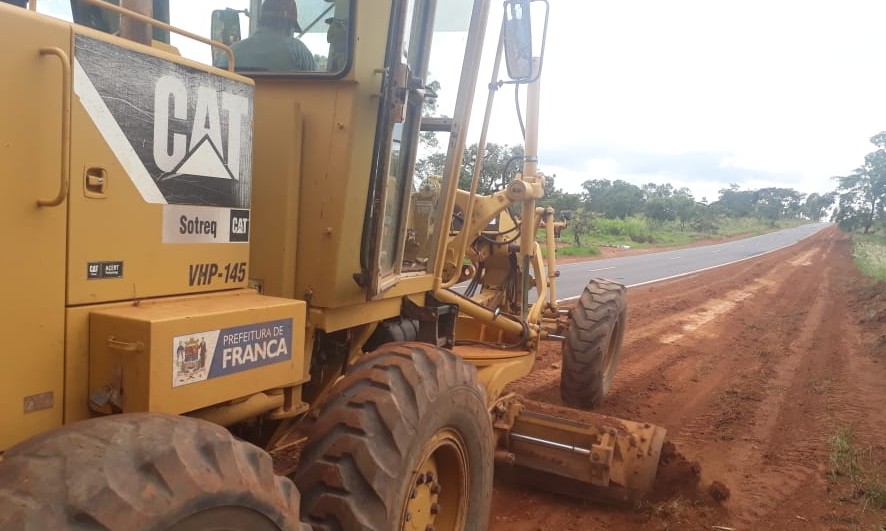 Estradas e rodovias de Franca passam por serviços de manutenção