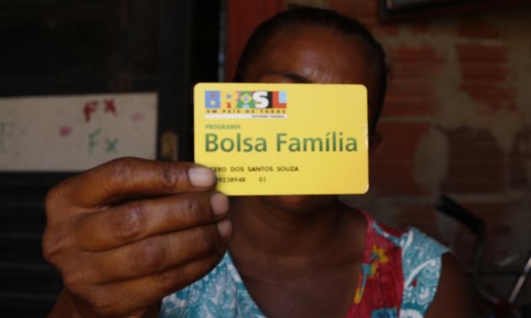 Primeiro Bolsa Família do ano começa a ser paga na próxima segunda-feira, 20
