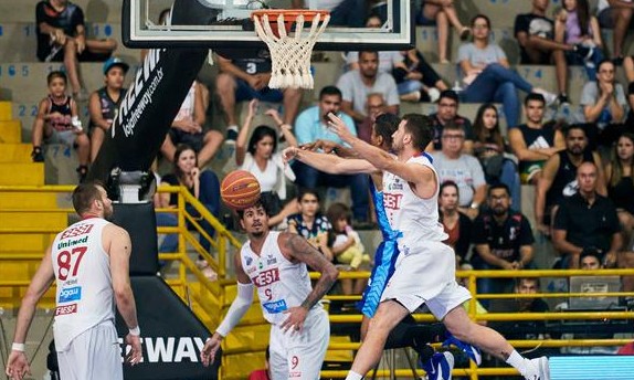 Sesi Franca faz grande jogo, derrota o Minas Tênis e está na final do Super 8