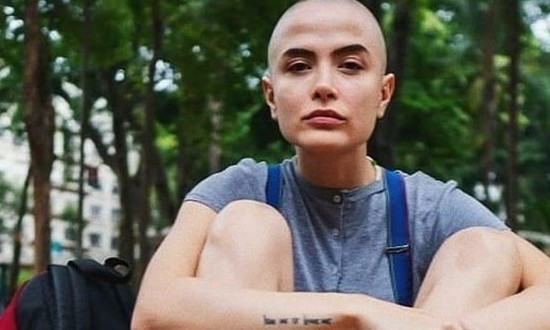 Maria Casadevall radicaliza no Instagram e deleta todas as fotos e imagens